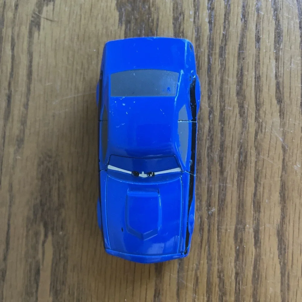 Disney Pixar Cars 2 Rod Torque Redline Diecast 1:55‎ FC Spy Secret Agent